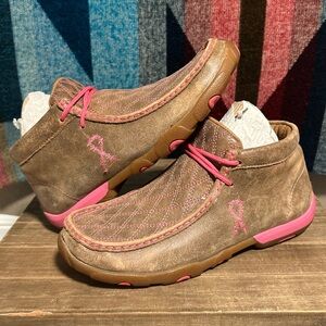 Twisted X Driving Moc Bomber/Neon Pink Leather Breast Cancer Edition Size 7M